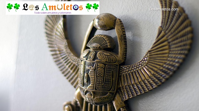 escarabajo antiguo Egipto amuleto de salud